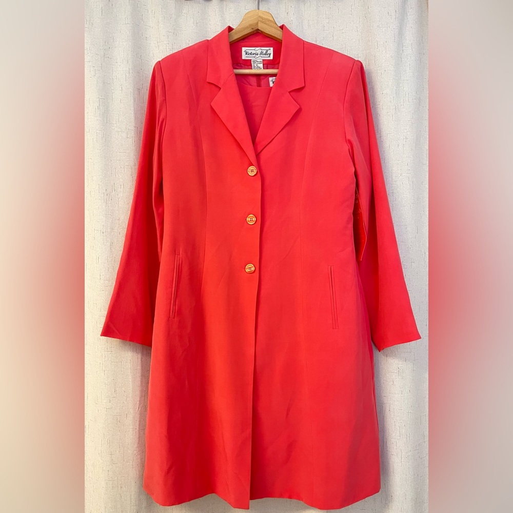 VTG Victoria Holley 100%Silk 2-piece Set Coral Pink Longline Blazer and Dress